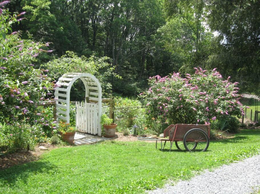 Virginia Country Cottage, Great Location, Pets Troutville Exterior photo